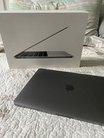 Mac book Pro 2017 13-hinch
