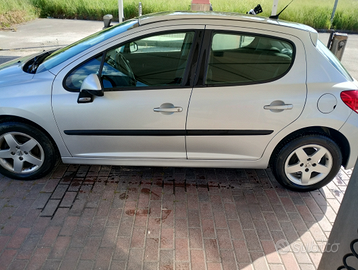 Peugeot 207.GPL