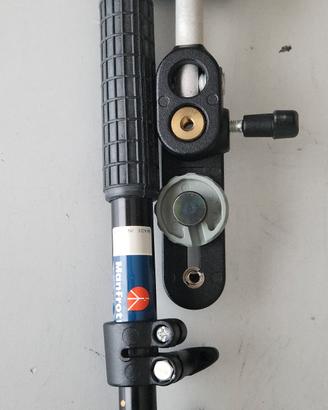 Braccio telescopico per flash Manfrotto 233B 