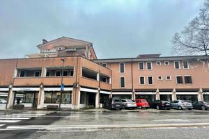 Ufficio con visibilità e posizione strategica