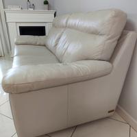 divano in pelle 