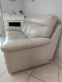 divano in pelle 