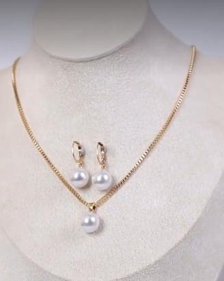 Parure collana e orecchini perle