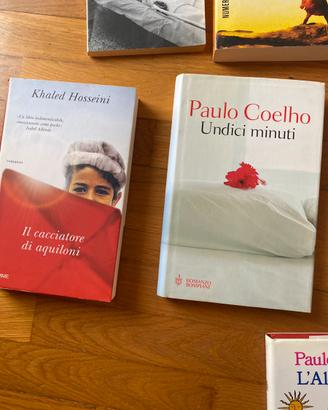 2 libri nuovi Coelho e Housseini