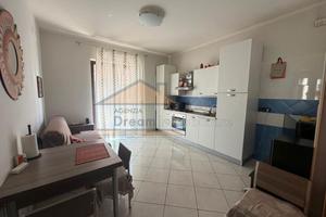 Bilocale con box uso investimento in Via Romagnosi