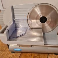 affettatrice in acciaio