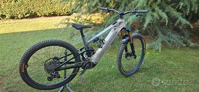 Mondraker Crafty R 2026 grigia taglia ML + Upgrade
