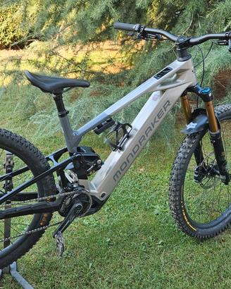Mondraker Crafty R 2026 grigia taglia ML + Upgrade