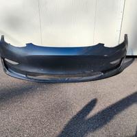 Paraurti e faro tesla model 3 2019