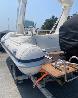 Gommone Alson e motore Suzuki 150