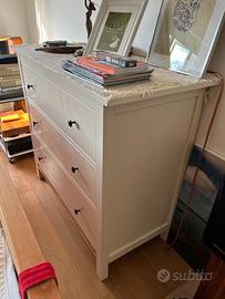 Cassettiera Ikea Hemnes