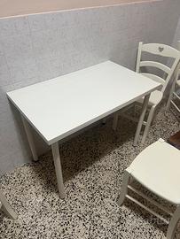 TAVOLO DA CUCINA CON SEDIE