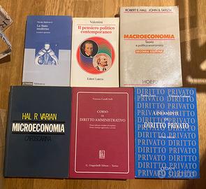Lotto 38 libri Economia, Diritto e Storia