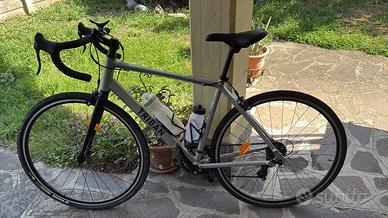 TRIBIAN RC 100 bici gravel - buone condizioni