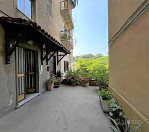 3 LOCALI A ISCHIA DI CASTRO