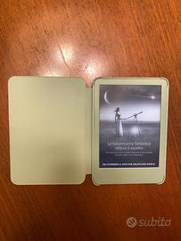 Kindle con cover praticamente NUOVO