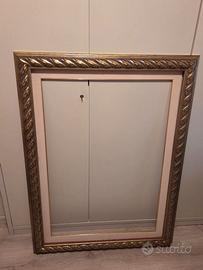Cornice grande dorata decorata 70x100 cm