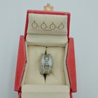 anello oro bianco e diamanti naturali