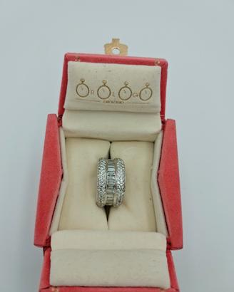 anello oro bianco e diamanti naturali