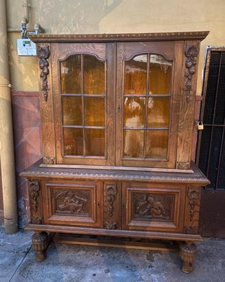 Credenza Antica con Vetrina in Legno Intagliato