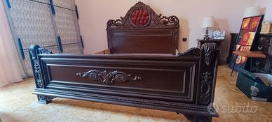 Letto e comodini in stile barocco