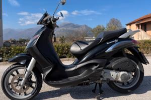 Scooter Piaggio Beverly 200