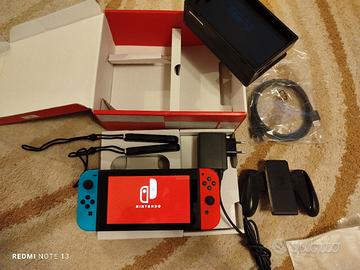 Console Nintendo Switch boxata