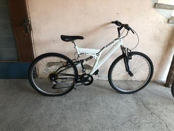 Bicicletta MTB