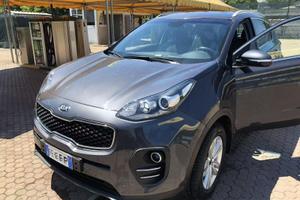 Kia asportAge 4,cc1.6 benzina160.000km,anno 2016