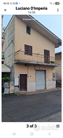 Vendita di palazzina di due piani,