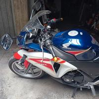 Honda cbr 250 r