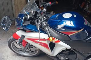 Honda cbr 250 r
