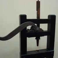 TAPPABOTTIGLIE ANTICO