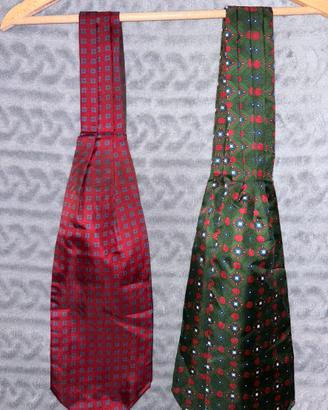 Ascot, plastron o cravatta a scialle