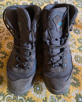 Scarponi da trekking Lowa