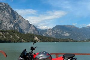 Aprilia Tuono 660