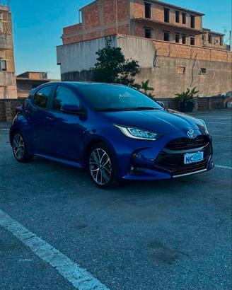 Toyota Yaris 1.5h 130 Lounge