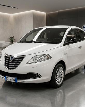 Lancia Ypsilon 0.9 TwinAir 85 CV 5 porte Metano Ec