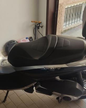 Piaggio Beverly 300