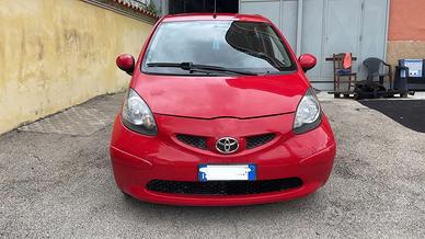 Toyota Aygo 1.0 12V VVT-i 5 porte Sol