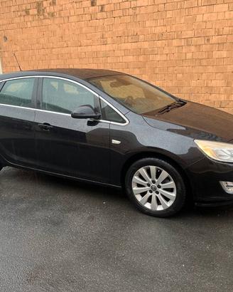 Opel Astra 1.7 CDTI 125CV 5 porte Cosmo