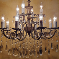 Lampadario 12 luci con gocce di cristallo