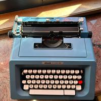 Macchina da scrivere Olivetti studio 46