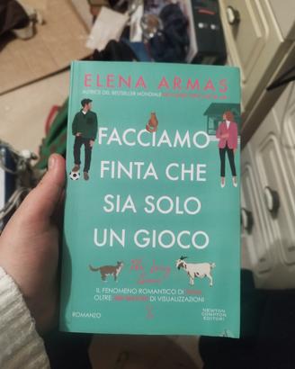 Libro "Facciamo finta che sia solo un gioco"