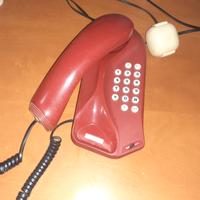 Telefono fisso rosso