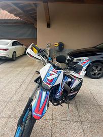 Moto 50 hm supermotard