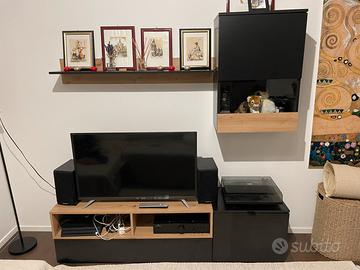 Mobile tv con pensili