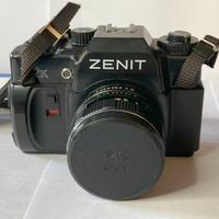 Zenit 122 K Reflex analogica