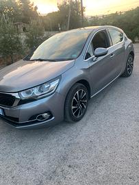 Auto DS4 diesel con adiblue