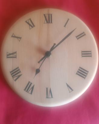 Orologio in legno da parete